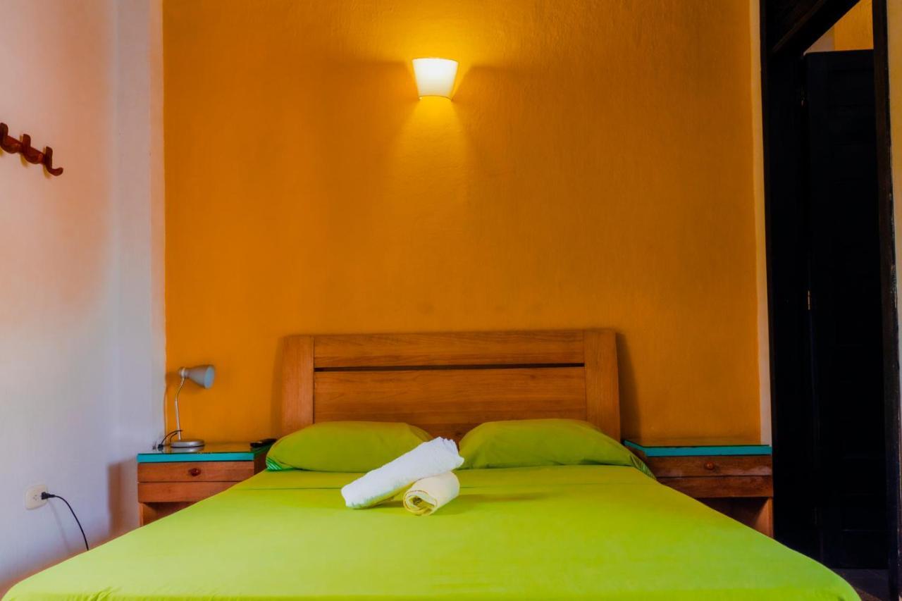 Aluna Hostel B&B Santa Marta  Ngoại thất bức ảnh